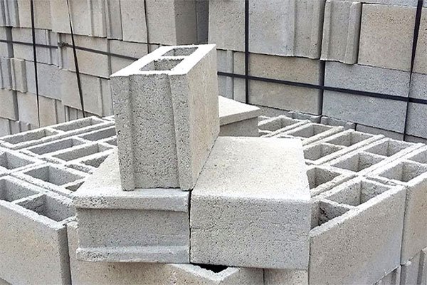 Bloques de hormigón para construcción en Laferrere, La Matanza — huecos, portantes y de encadenado