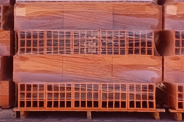 Ladrillos para construcción en Laferrere, La Matanza — huecos, comunes y portantes